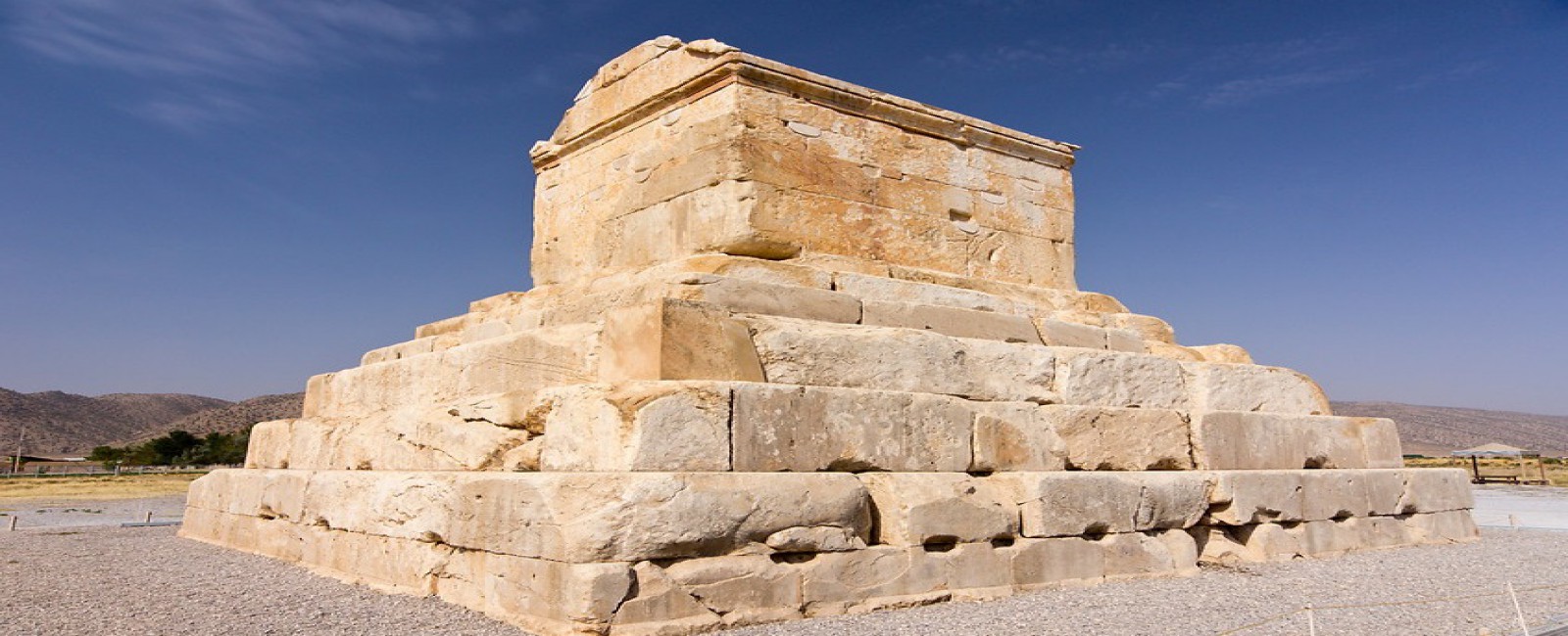 TOMB OF CYRUS(SHIRAZ
